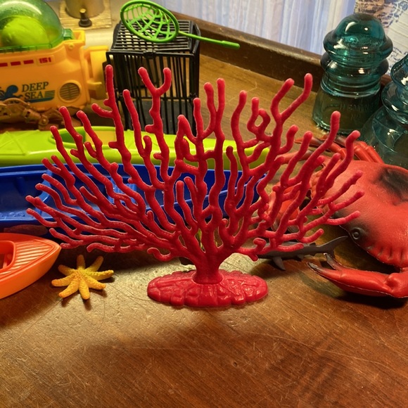 Toys R Us deep sea place set - Picture 10 of 11